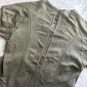Lululemon Heathered Olive Swiftly